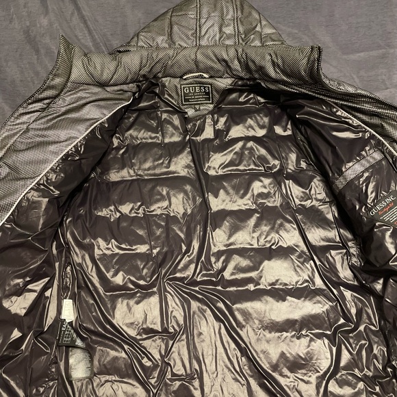 Manteau D’hiver Guess winter coat, taille medium size - Picture 2 of 4